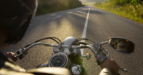 Assurance deux-roues : un marché verrouillé par les grands groupes